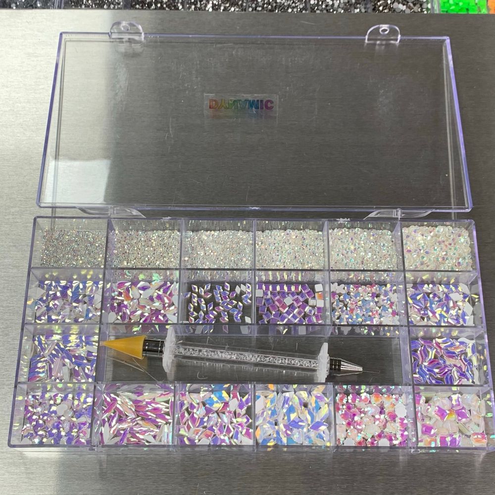 How to Use White Pearl Iridescent Rhinestones at Home
