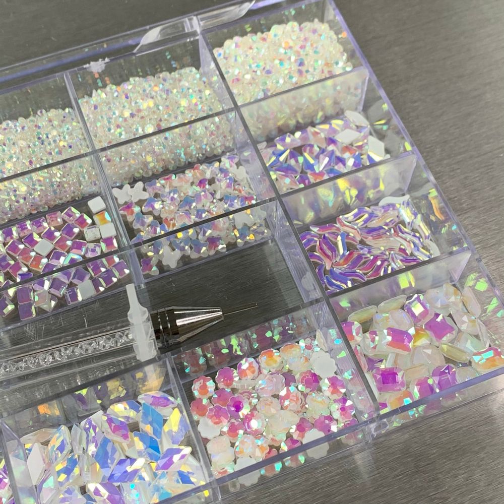 white pearl iridescent rhinestones kit - 4